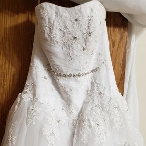 David's Bridal Wedding Gown